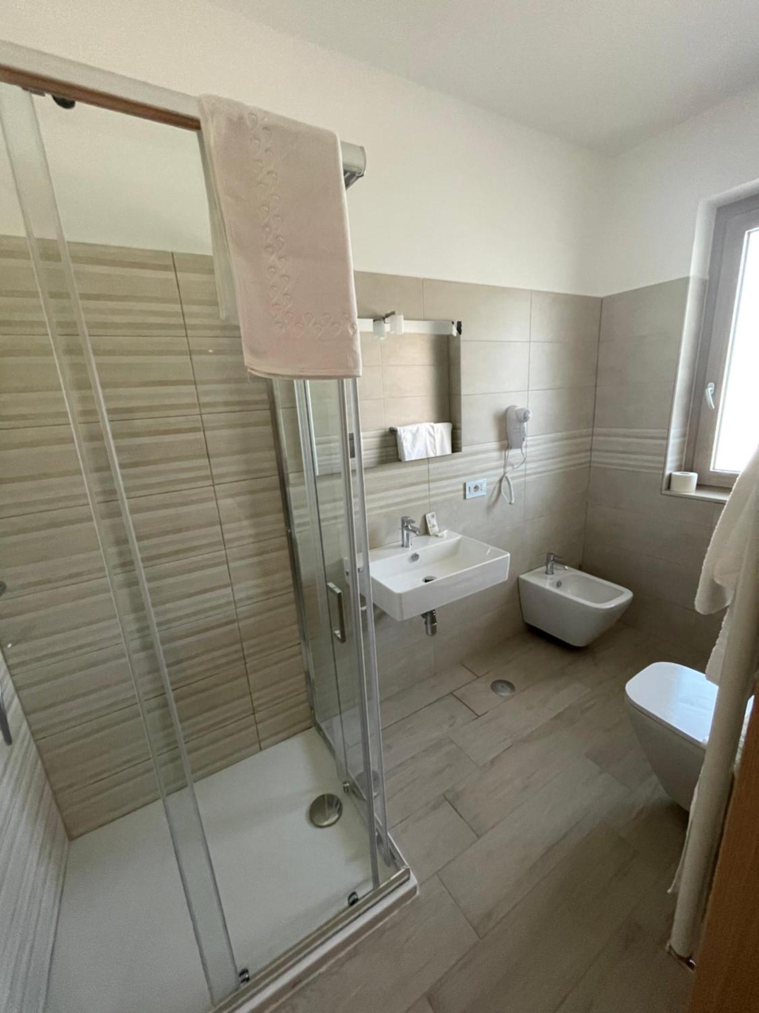 Fd Lorichella Otel Lorica Dış mekan fotoğraf