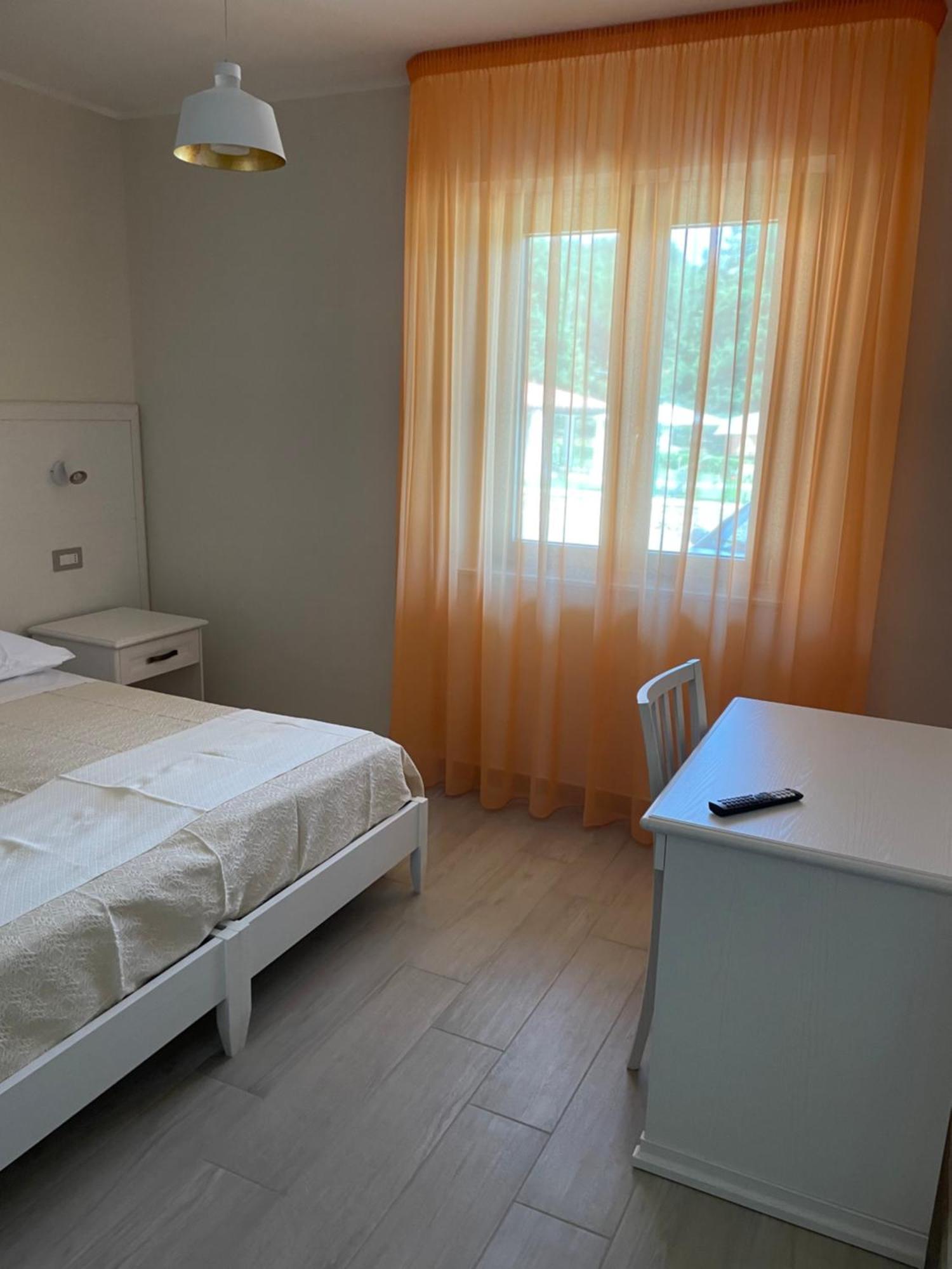 Fd Lorichella Otel Lorica Dış mekan fotoğraf