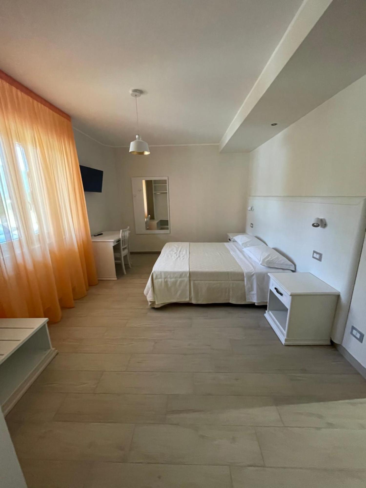 Fd Lorichella Otel Lorica Dış mekan fotoğraf