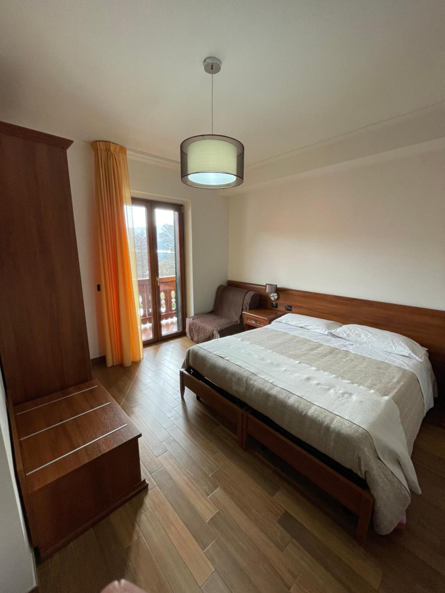 Fd Lorichella Otel Lorica Dış mekan fotoğraf