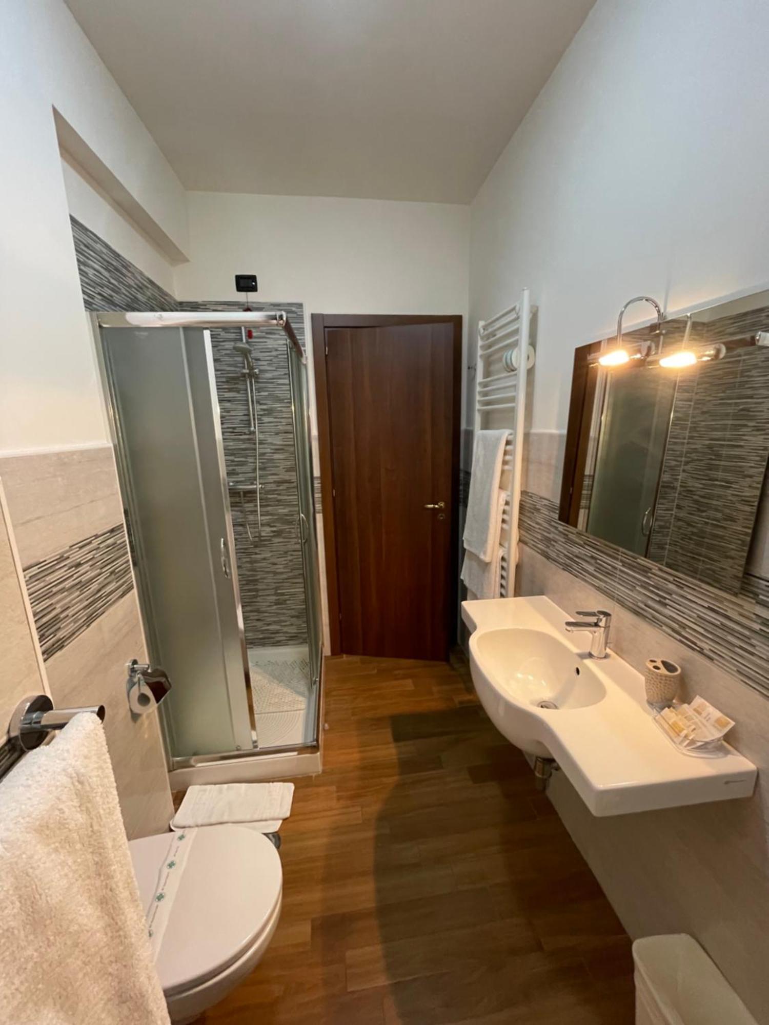Fd Lorichella Otel Lorica Dış mekan fotoğraf