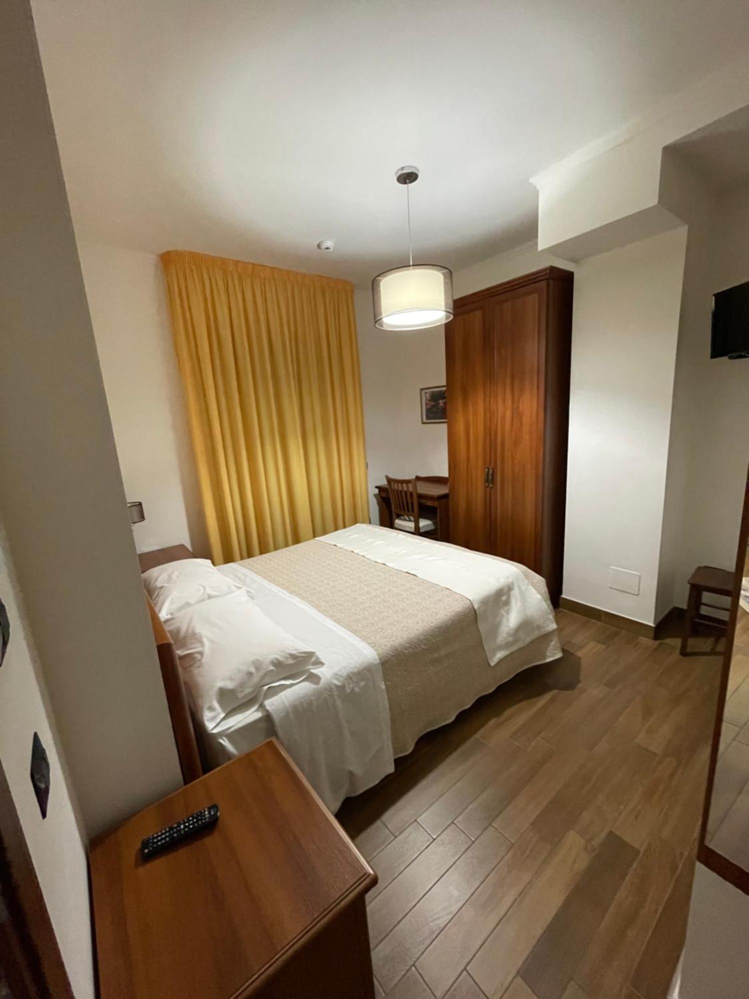 Fd Lorichella Otel Lorica Dış mekan fotoğraf